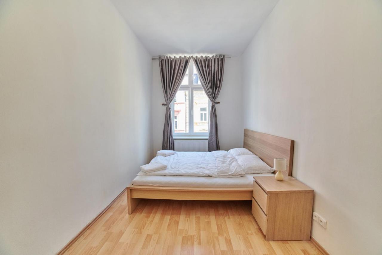 The Dante Apartments 1988, City Centre Хеб Екстериор снимка