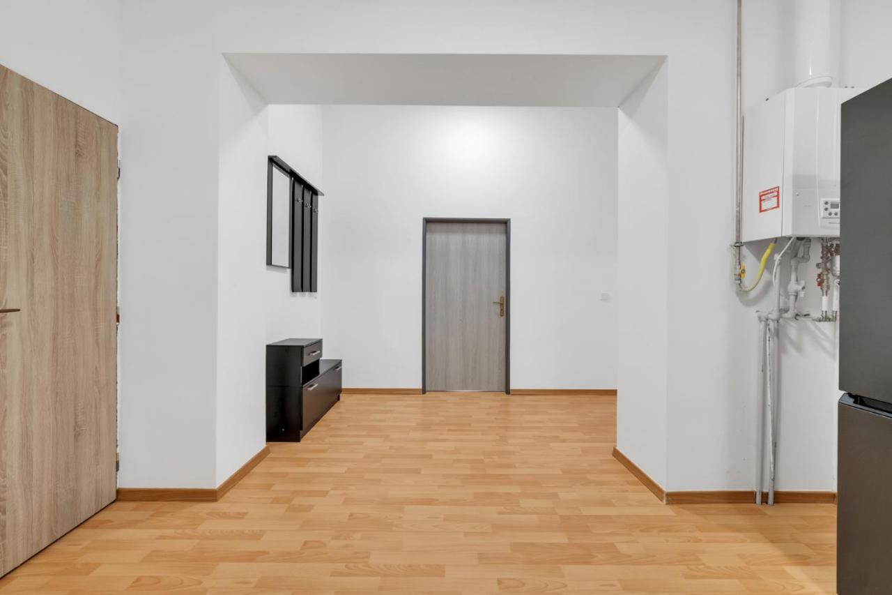 The Dante Apartments 1988, City Centre Хеб Екстериор снимка